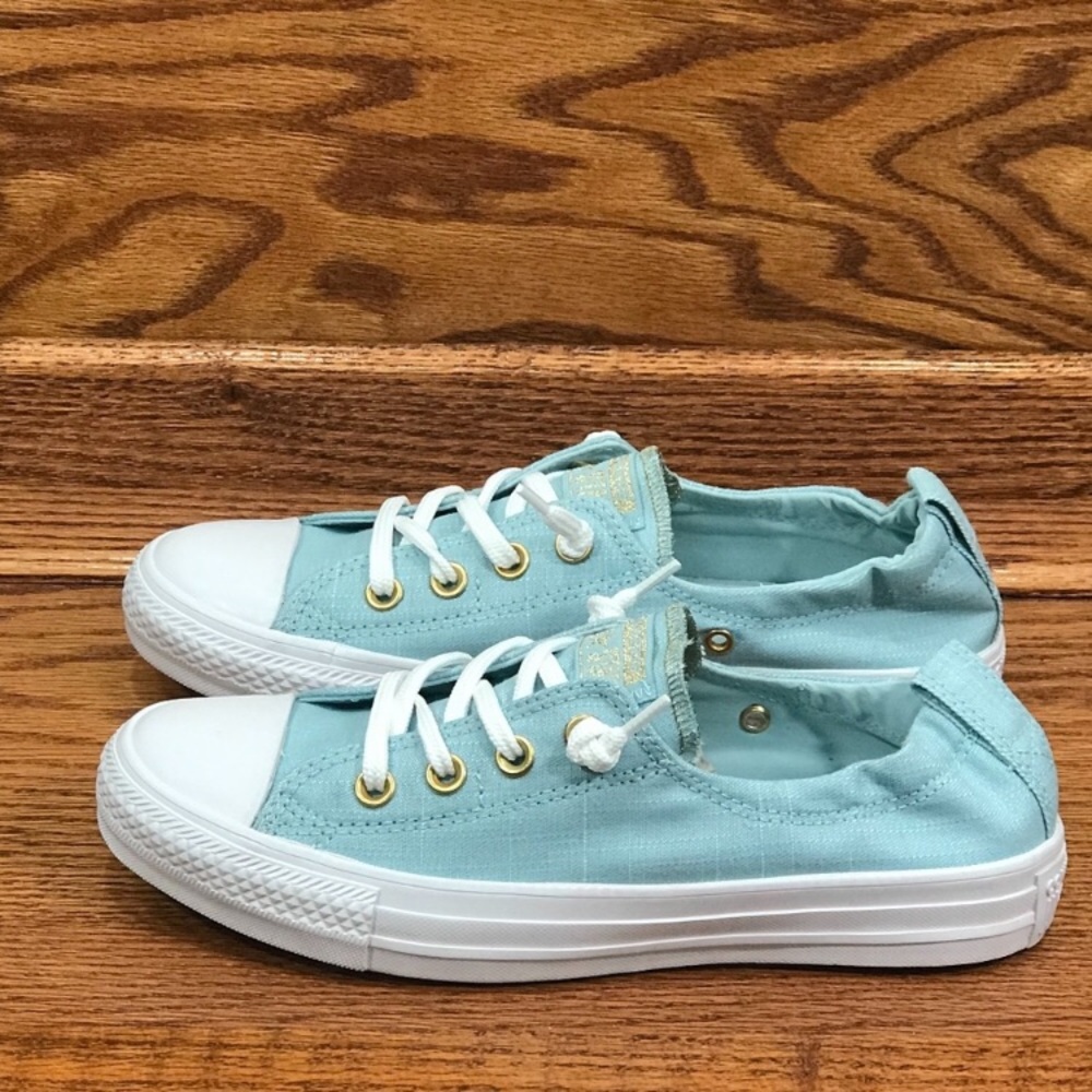 Women’s BRAND NEW Converse